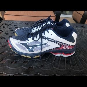 Mizuno Wave Lightning Volleyball Shoes